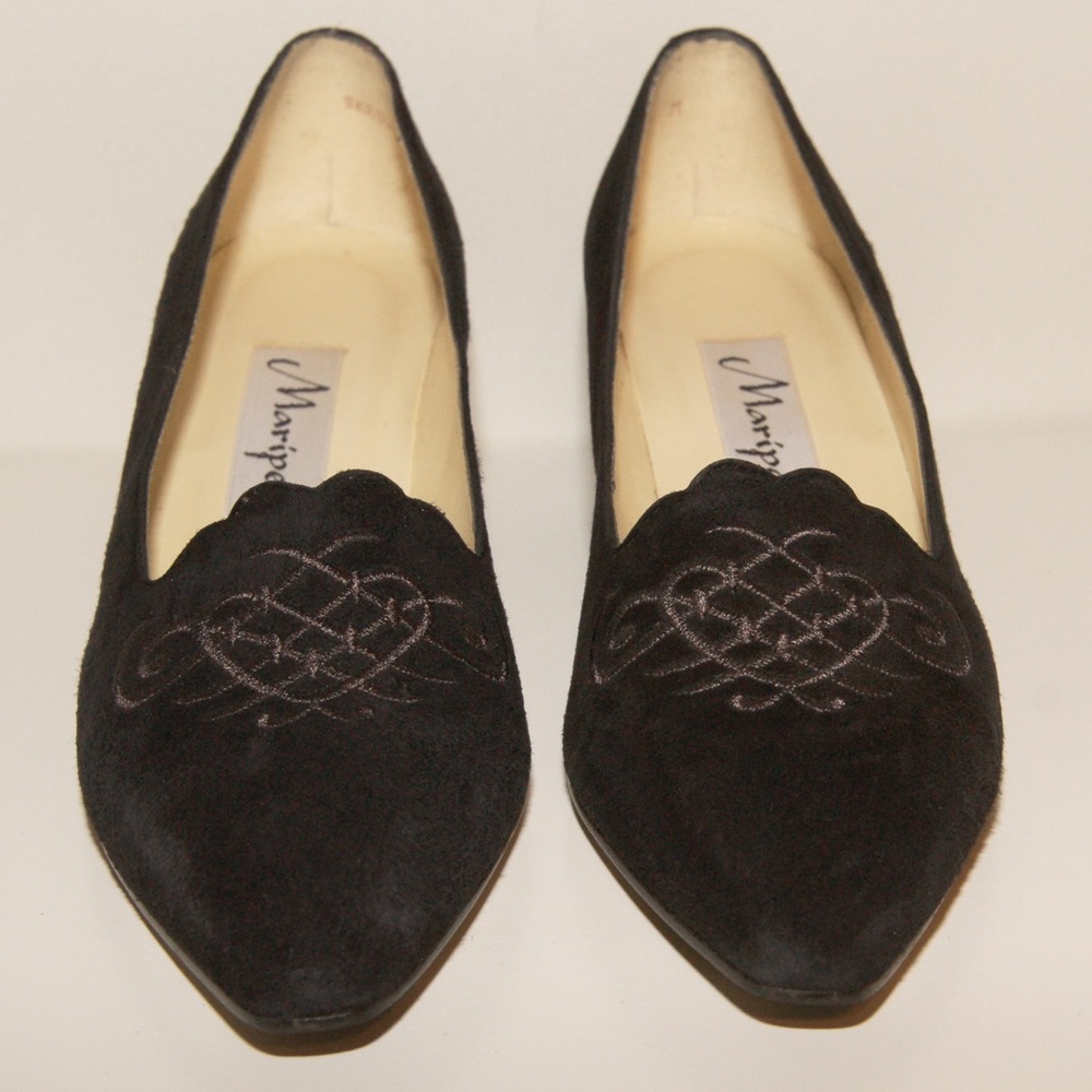 Maripe 9M black suede embroidered "Skroll" pump